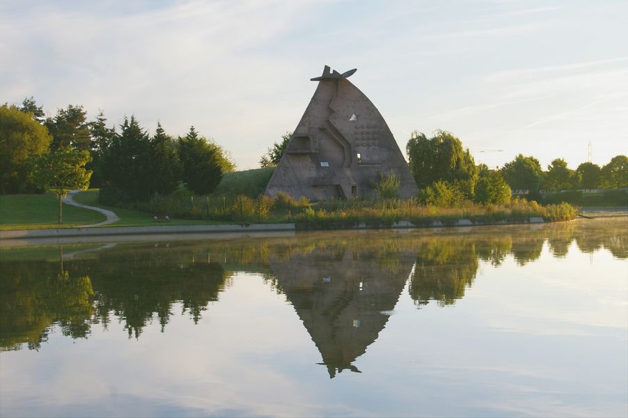La dame du lac de Szekely 1975: La dame du Lac Szekely 005